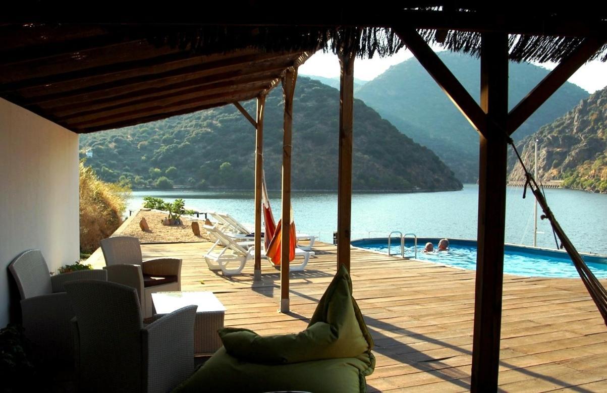Douro Yacht Charter & Bungalows São João da Pesqueira Esterno foto