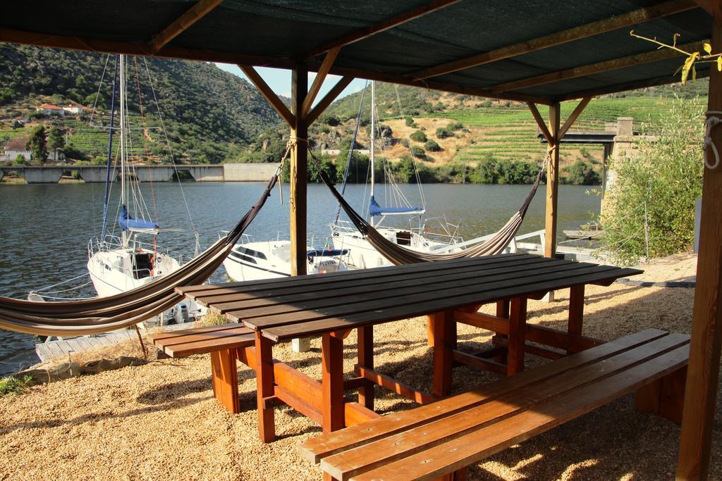Douro Yacht Charter & Bungalows São João da Pesqueira Esterno foto
