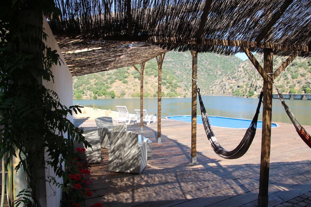 Douro Yacht Charter & Bungalows São João da Pesqueira Esterno foto
