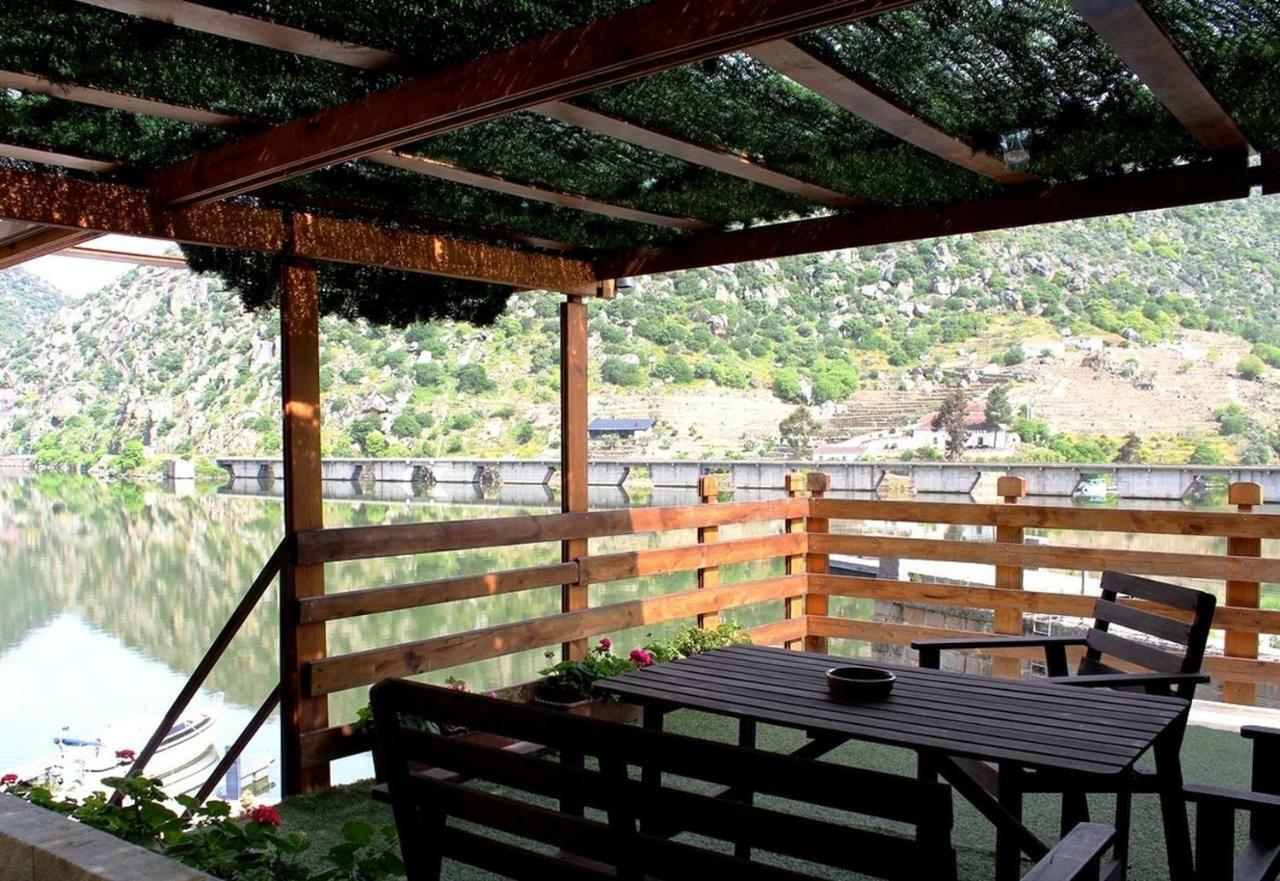 Douro Yacht Charter & Bungalows São João da Pesqueira Esterno foto